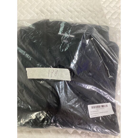 PrettyLittleThing Black Premium Collared Oversized Womens Sweatshirt Size S New - Picture 7 of 7